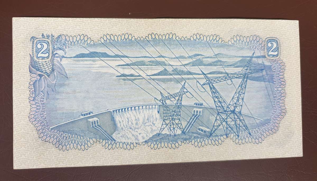 T W de Jongh R2  in great condition.  D/11 lower denomination