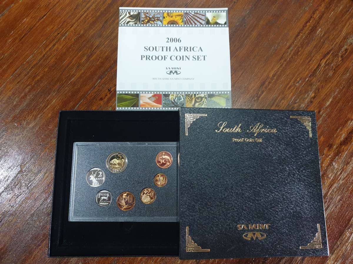 2006 Proof set in Mint box. Low start.