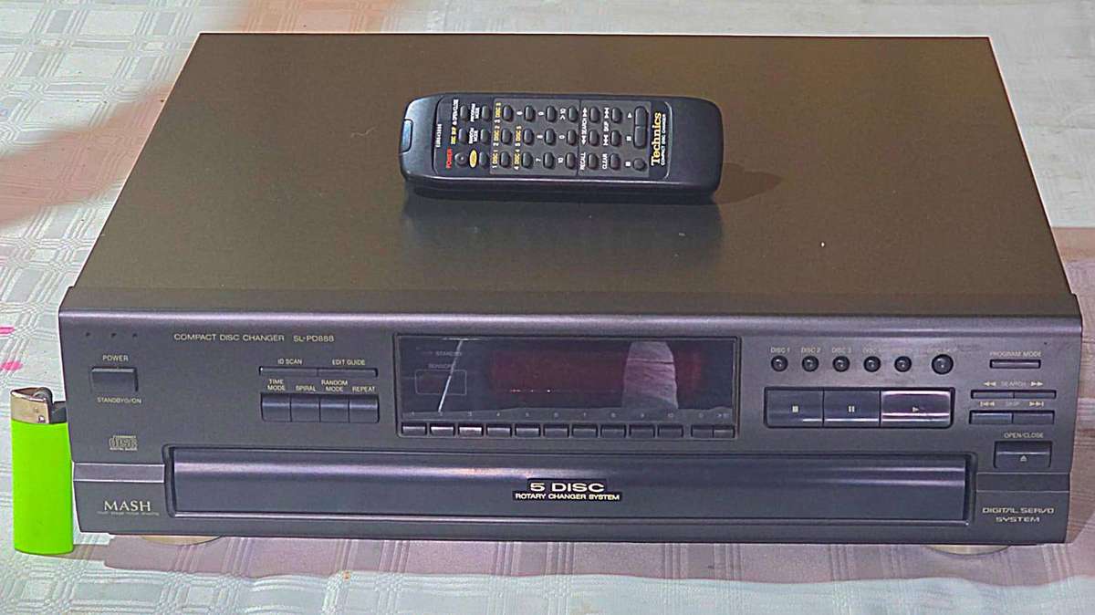 Technics 5 disc CD Player