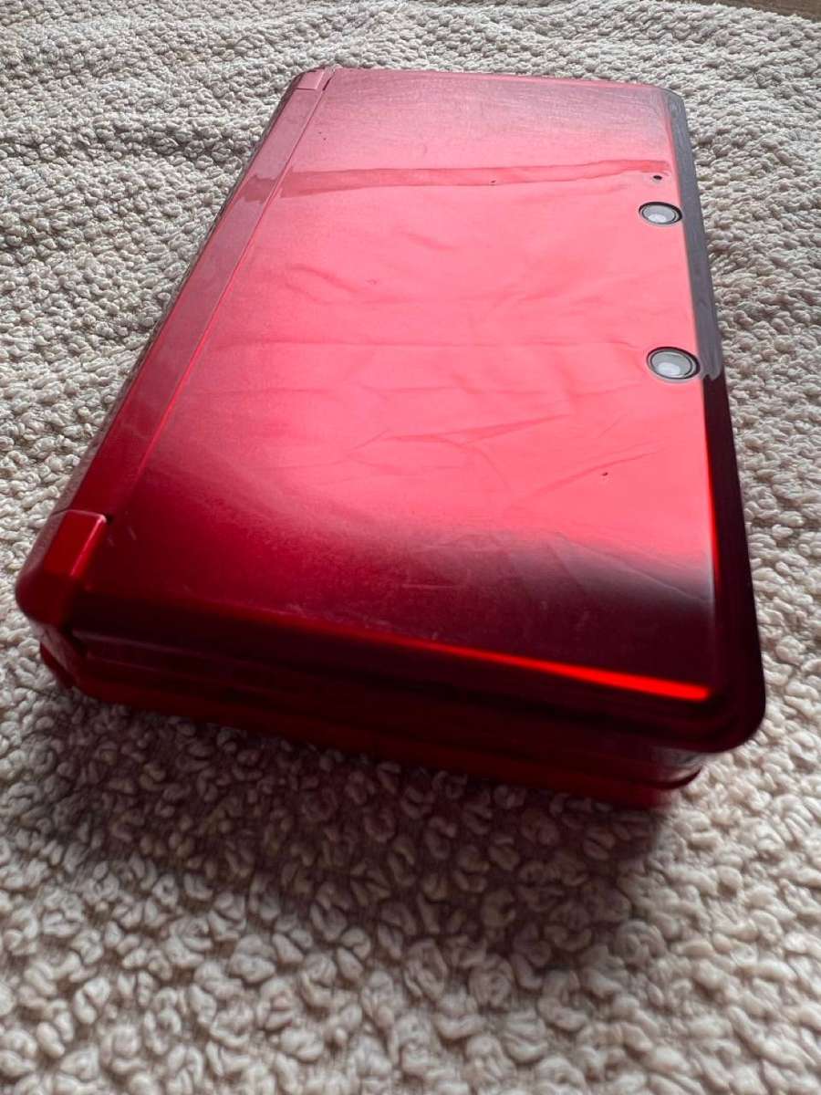 Nintendo 3DS CTR-001 - Red