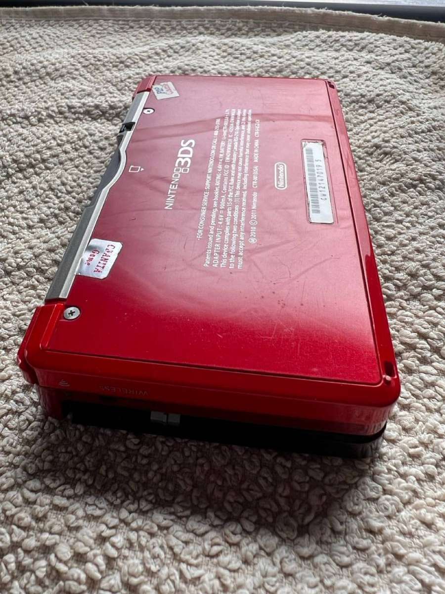 Nintendo 3DS CTR-001 - Red