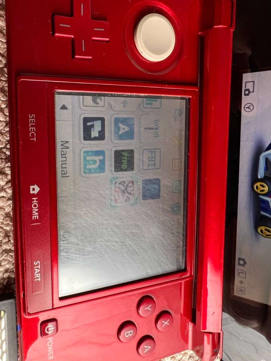 Nintendo 3DS CTR-001 - Red