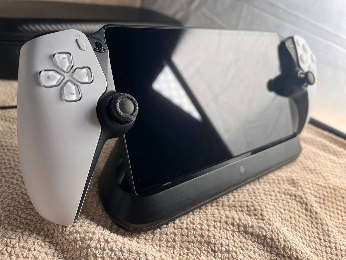 PlayStation Portal Remote Player  Hall Effect Joysticks + Charging Dock & Carry Case