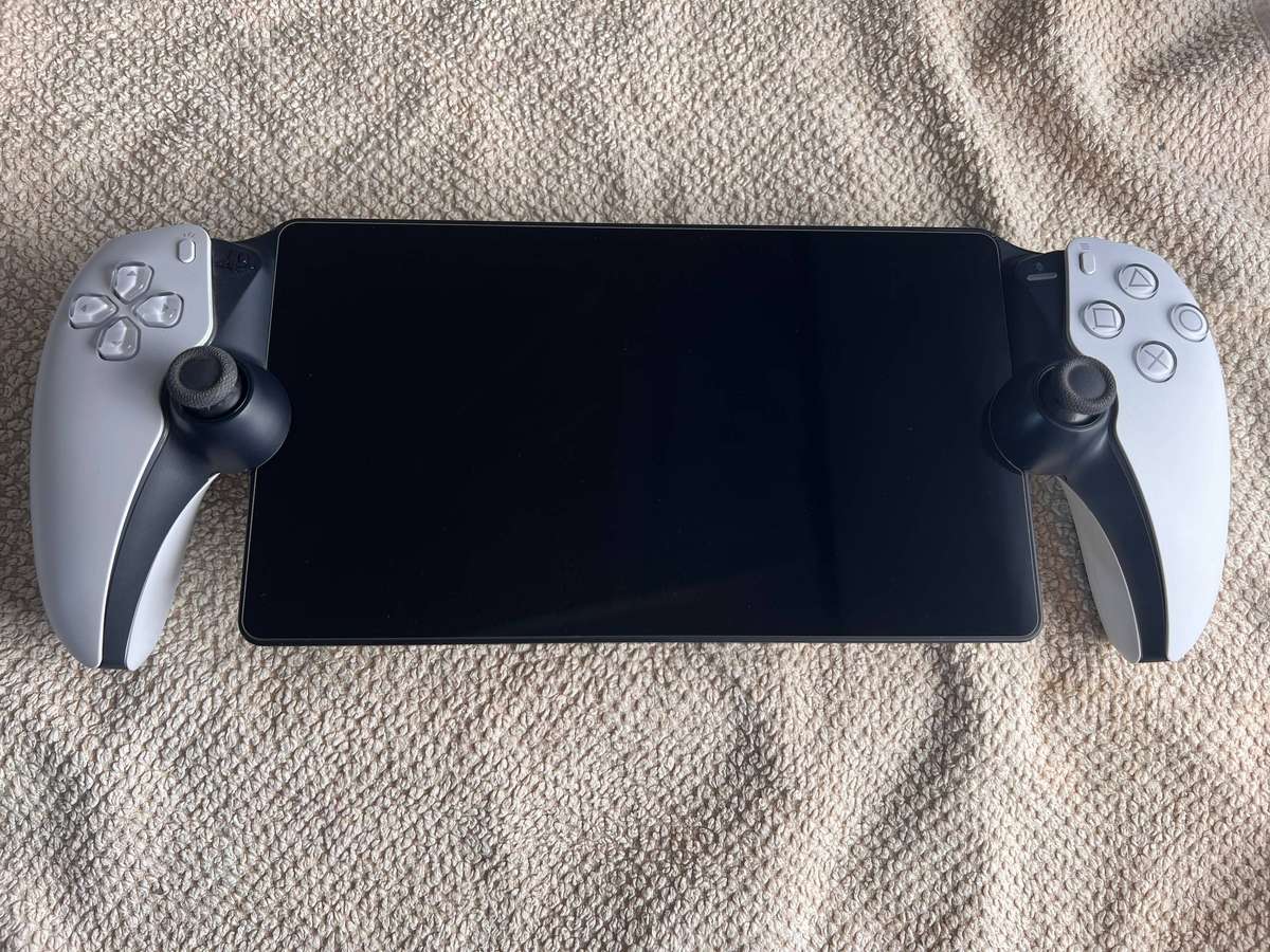 PlayStation Portal Remote Player  Hall Effect Joysticks + Charging Dock & Carry Case