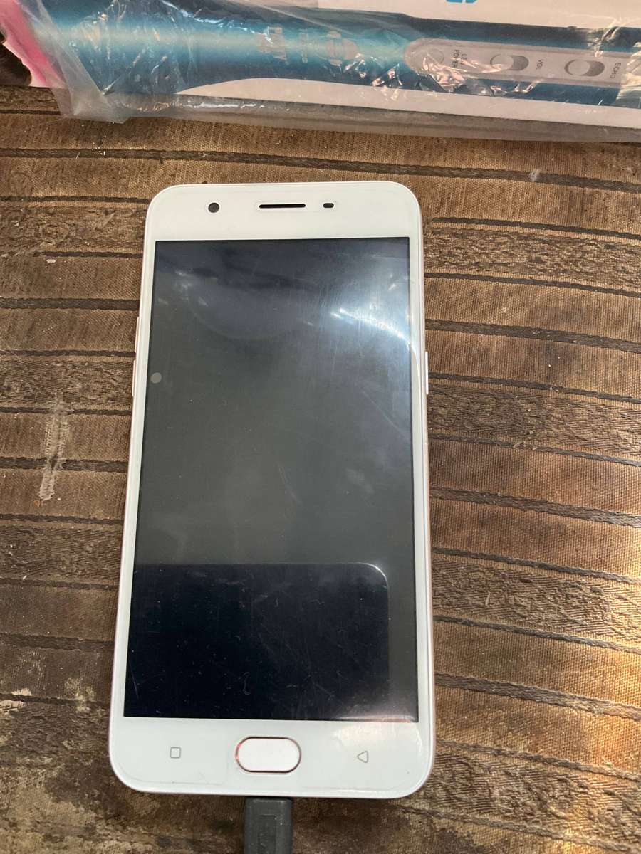 Oppo A57 (2016)