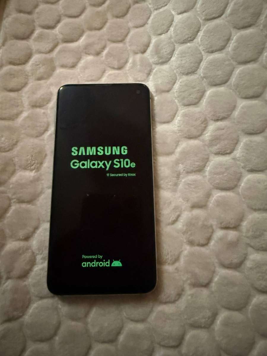 Samsung S10e