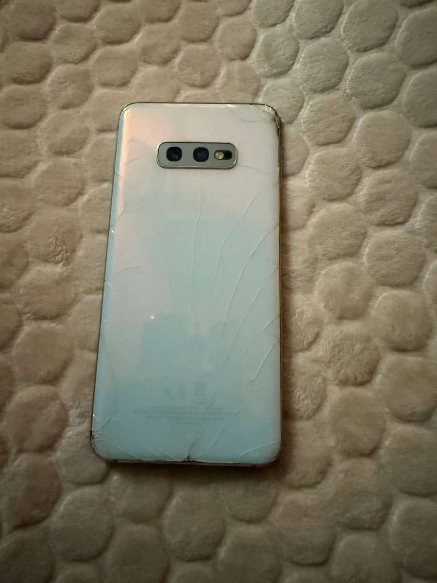 Samsung S10e