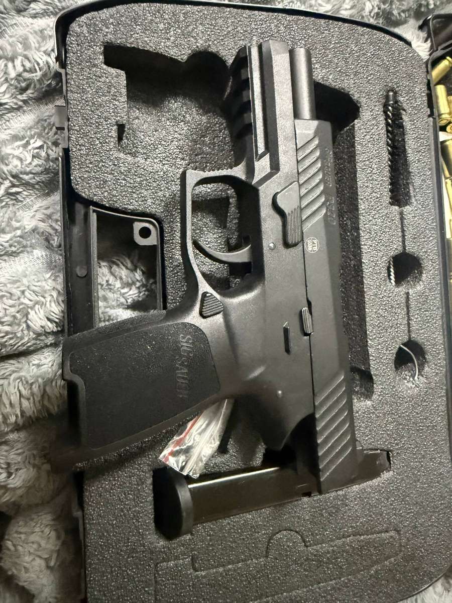 Sig sauer 9mm blank