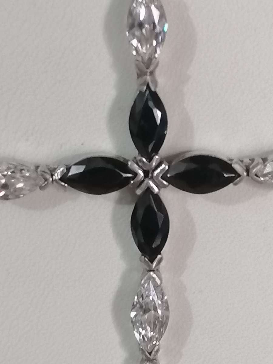 STUNNING HIGH QUALITY STERLIN SILVER LARGE STONE CROSS PENDANT - PLEASE READ BELOW FOR INFO.