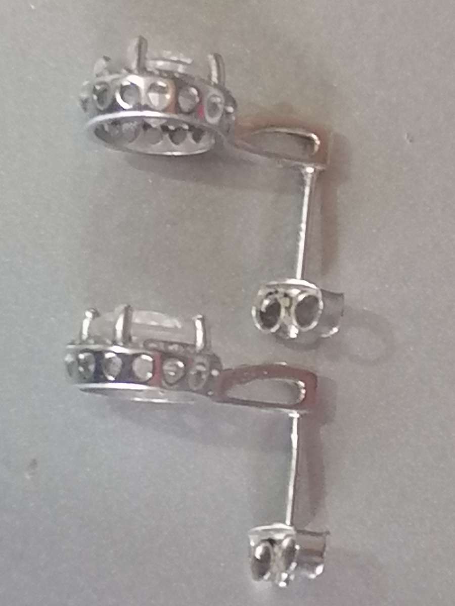 Quality Sterling Silver Stud earring set.