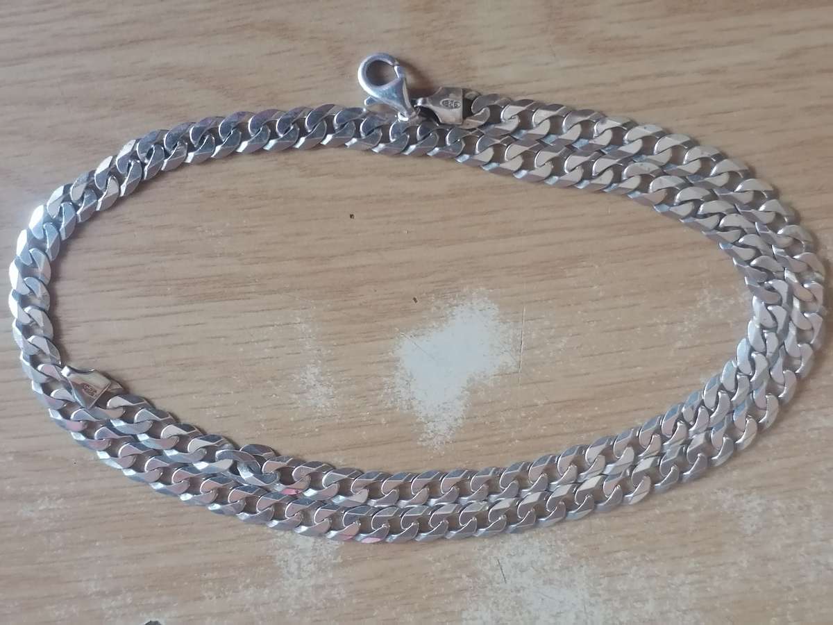 Stunning mens Italian 925. silver flat curb necklace, 7mm wide & 56cm long.
