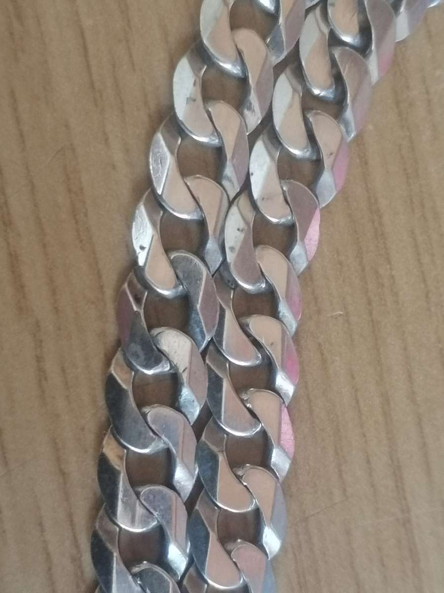 Stunning mens Italian 925. silver flat curb necklace, 7mm wide & 56cm long.