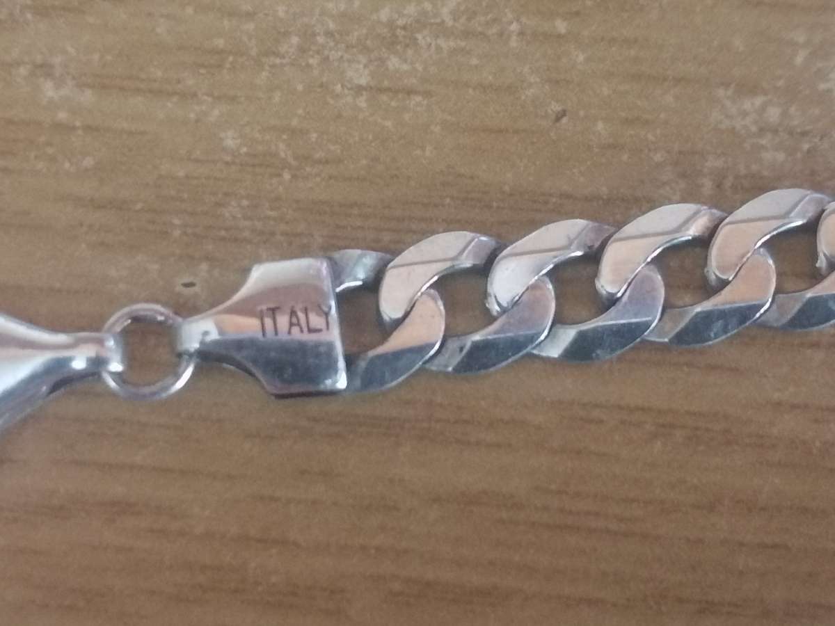Stunning mens Italian 925. silver flat curb necklace, 7mm wide & 56cm long.