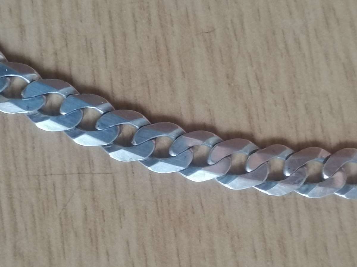 Stunning mens Italian 925. silver flat curb necklace, 7mm wide & 56cm long.