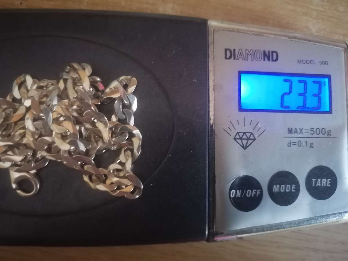 Stunning mens Italian 925. silver flat curb necklace, 7mm wide & 56cm long.