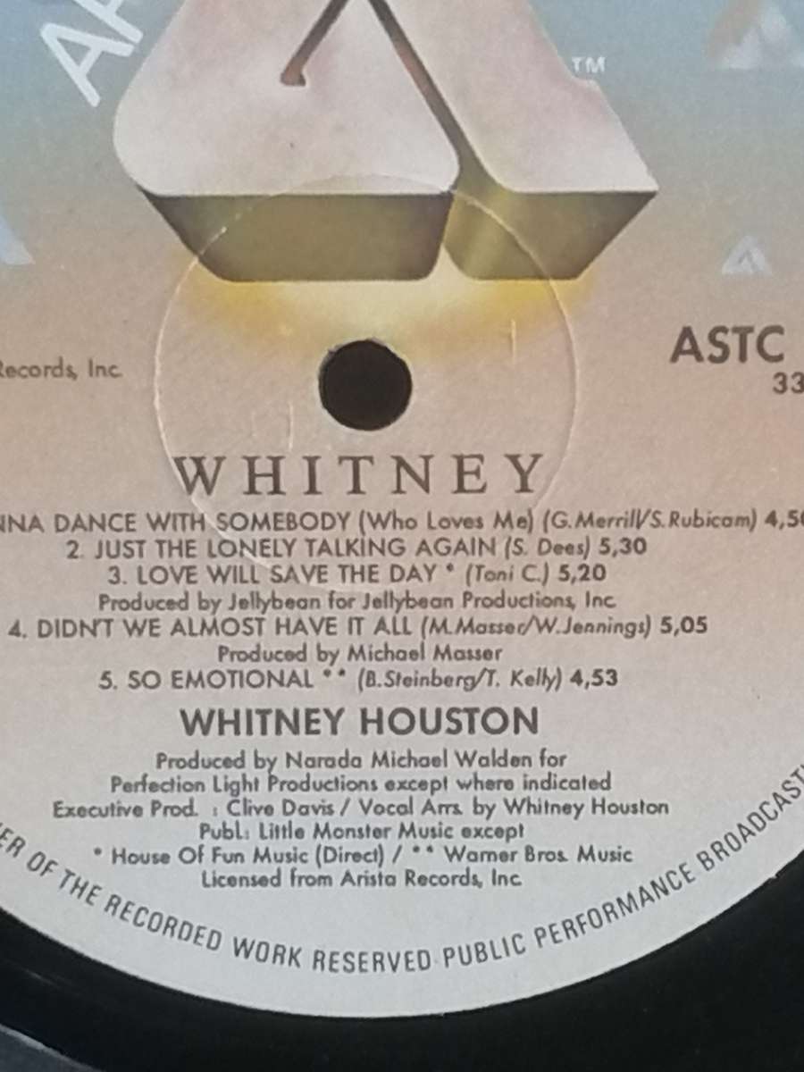 Whitney Houston, Whitney, vinyl in very good condition.