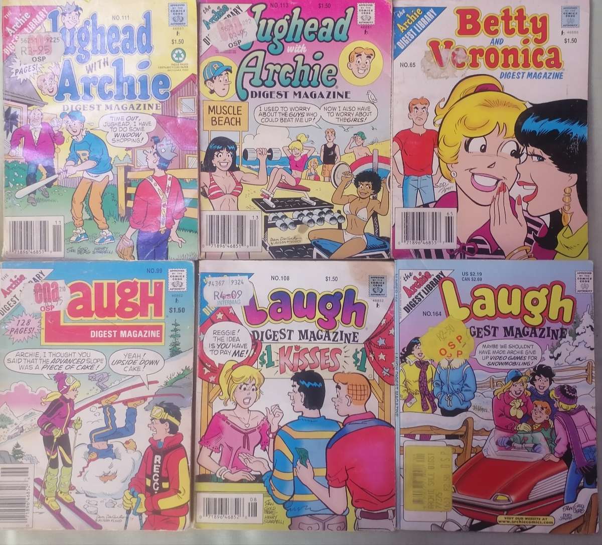 6x Vintage A5 Comic books , good condition.