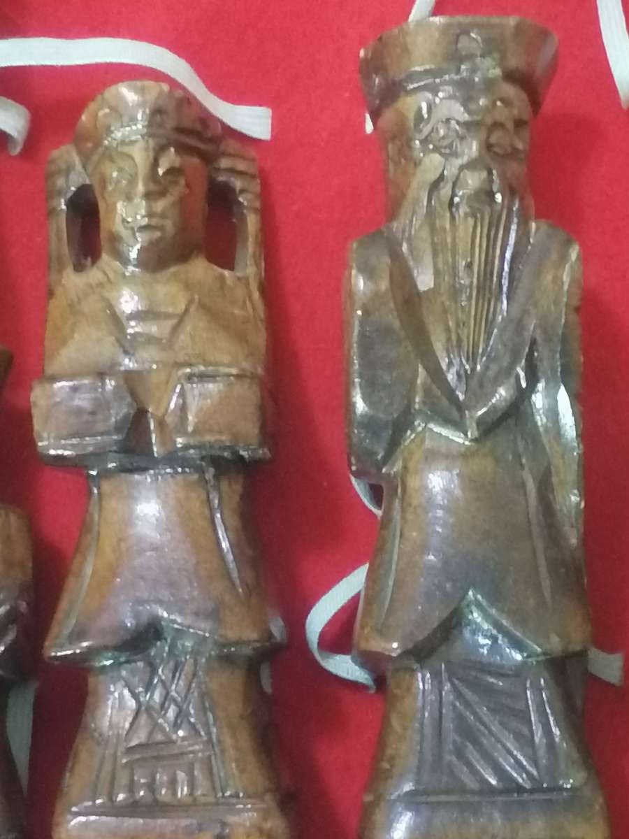 Vintage oriental exquisitely hand carved chess set.