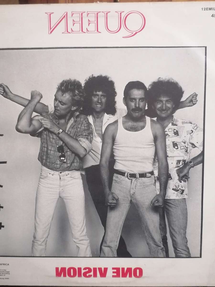 Queen, One Vision, exended vision, vinyl excellent.