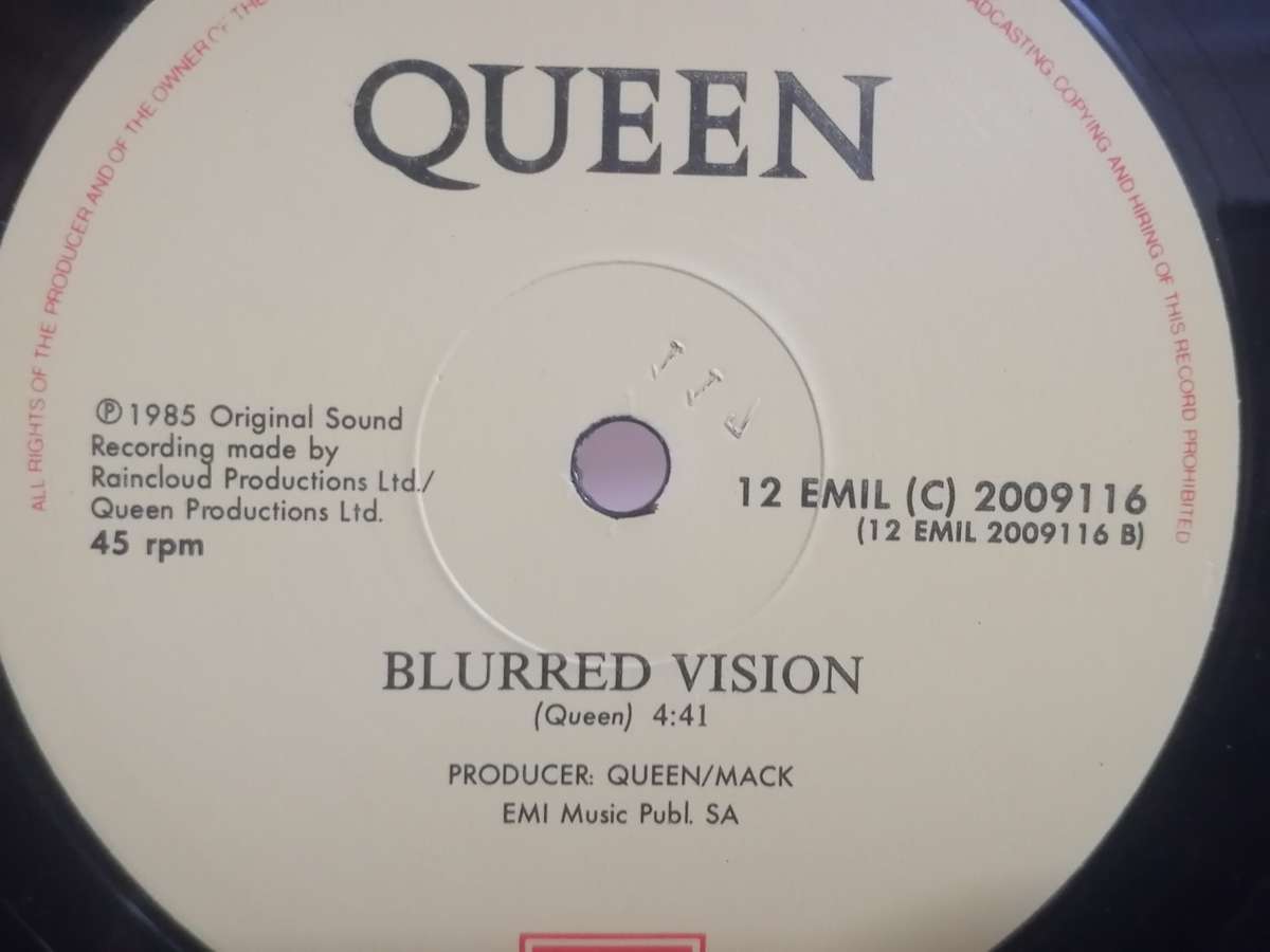Queen, One Vision, exended vision, vinyl excellent.