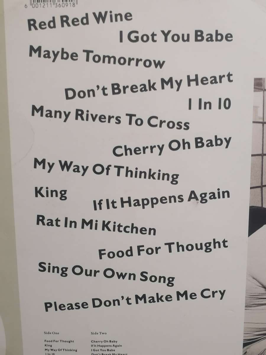 The Best of UB40, vinyl very good.