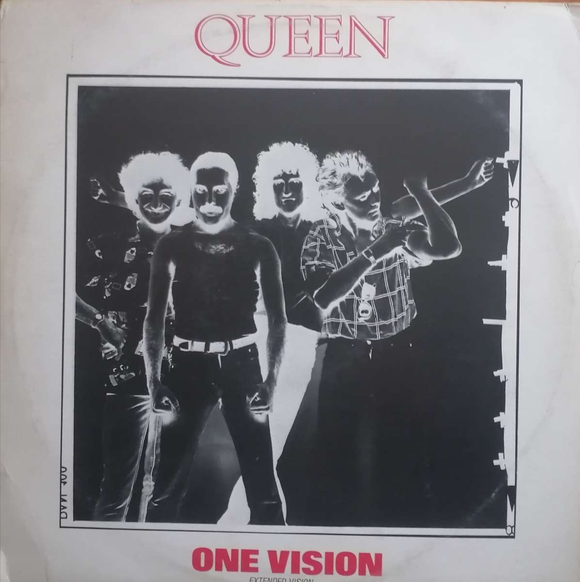 Queen, One Vision, exended vision, vinyl excellent.