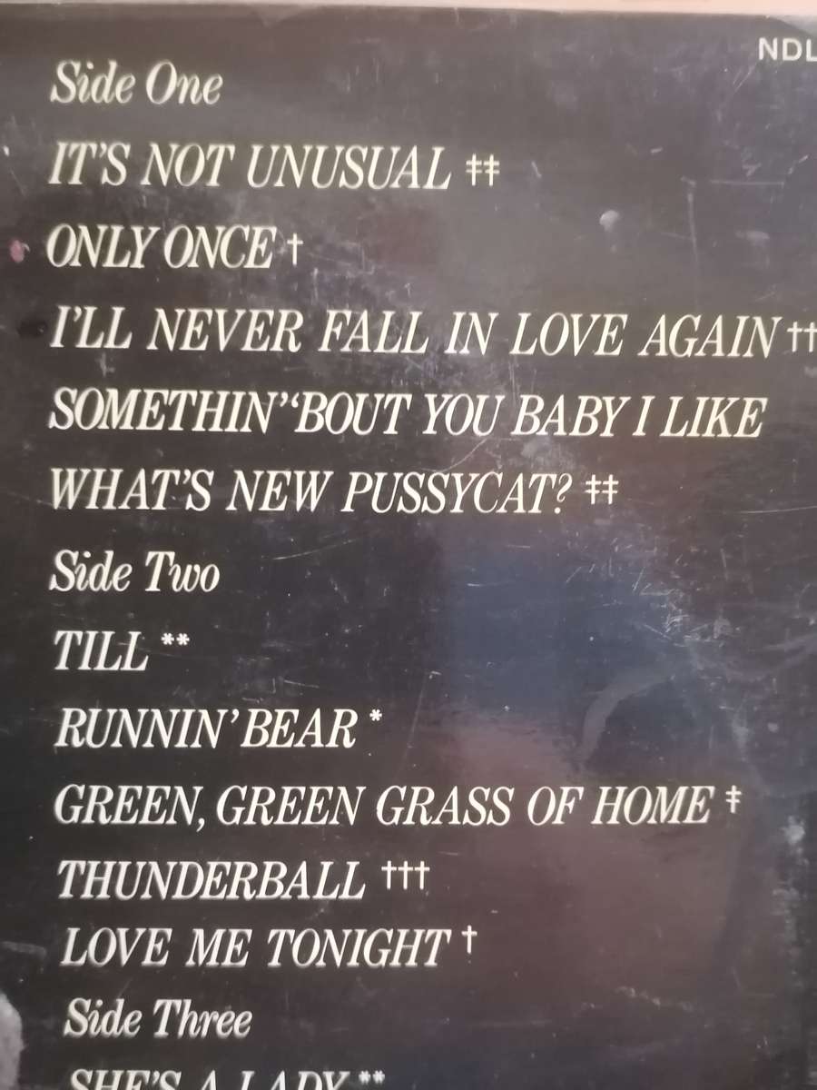 Tom Jones, double album, vinyl's excellent & cover good repaired.