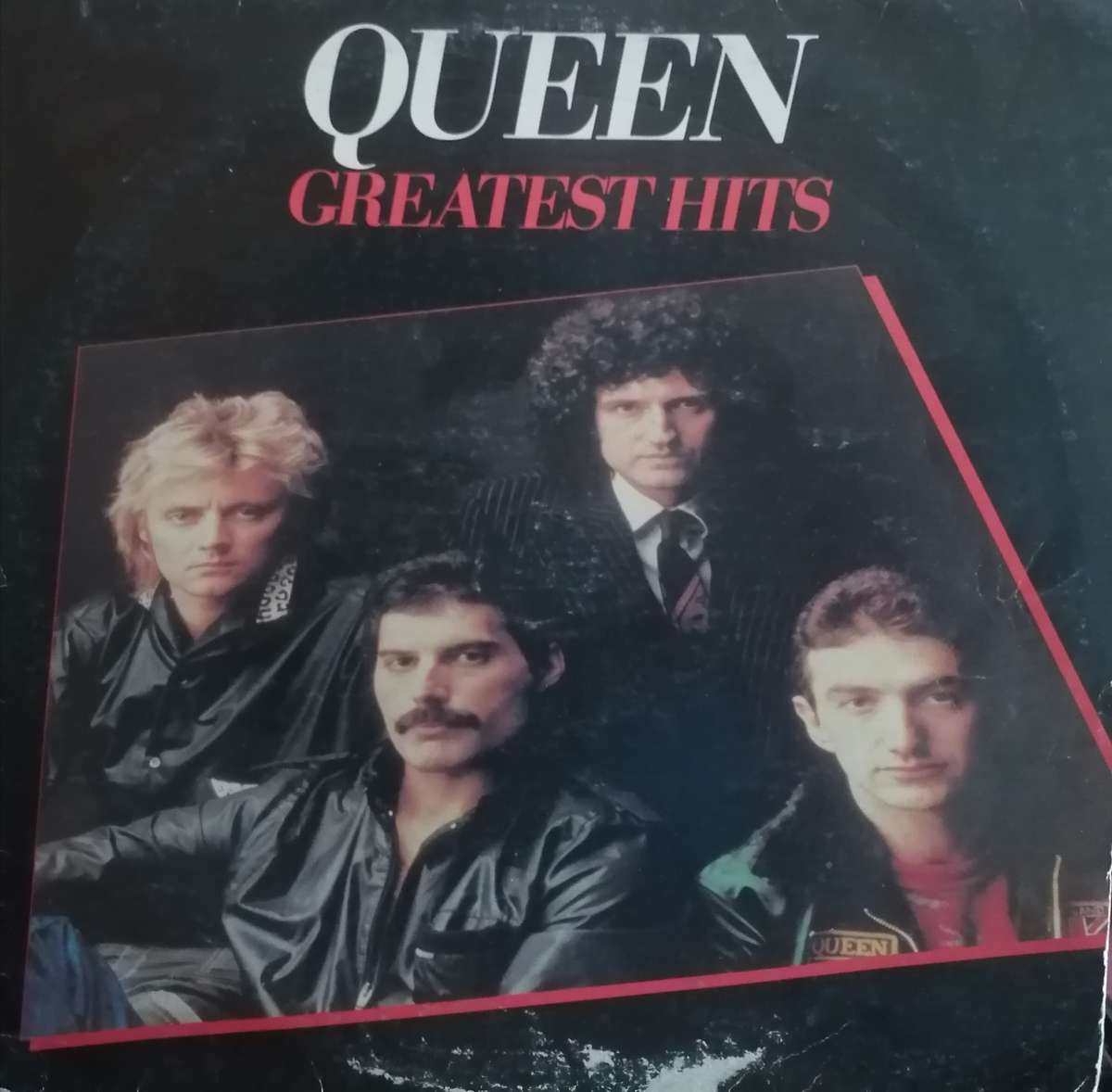 Queen, Greatest hits, vinyl very good condition.