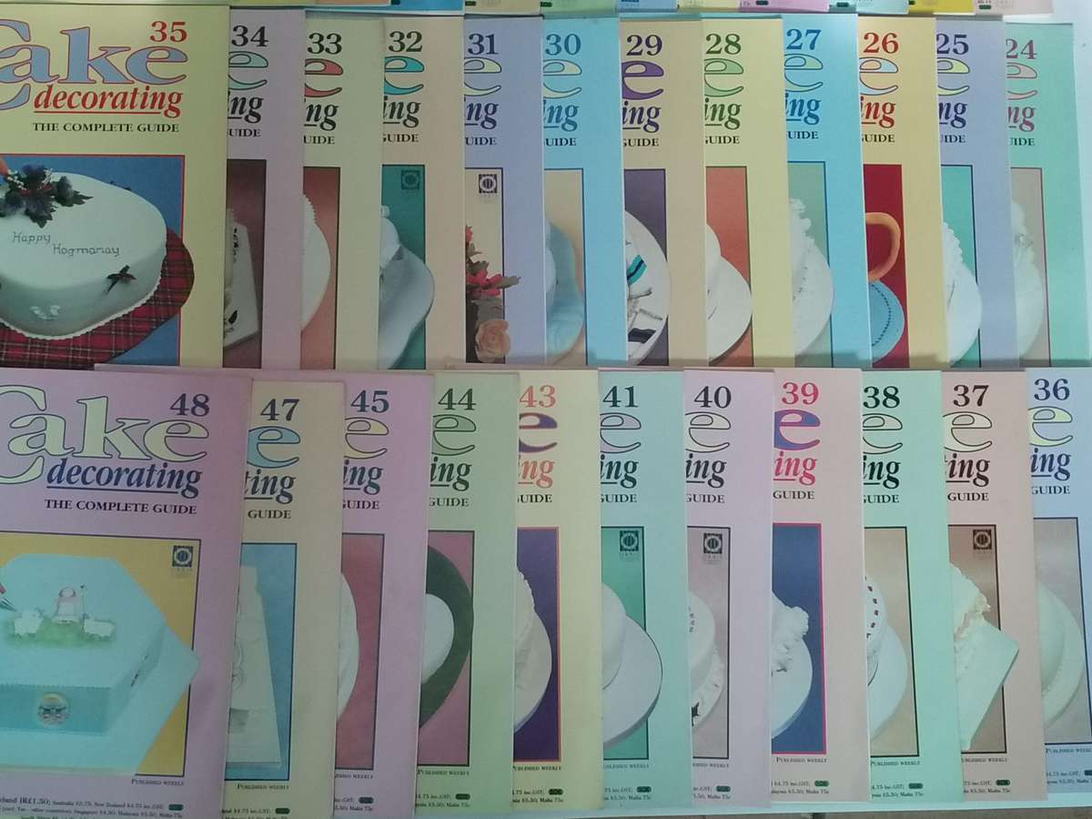 64x Cake decrating issues, The complete Guide, Pages A4, Published England.