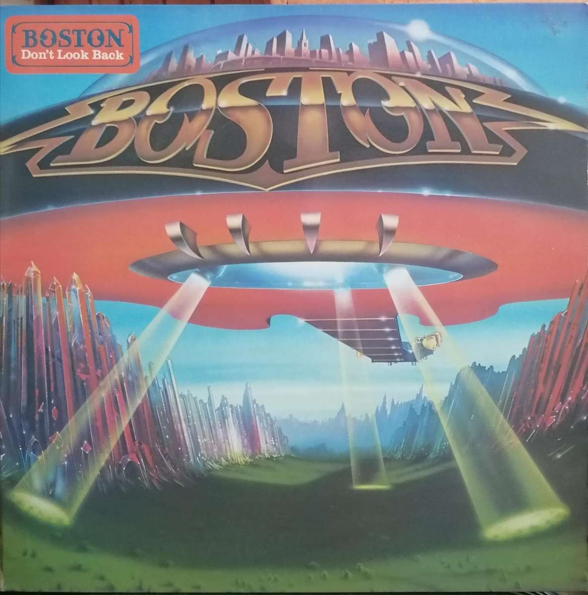 Boston, Don't look back, vinyl very good.