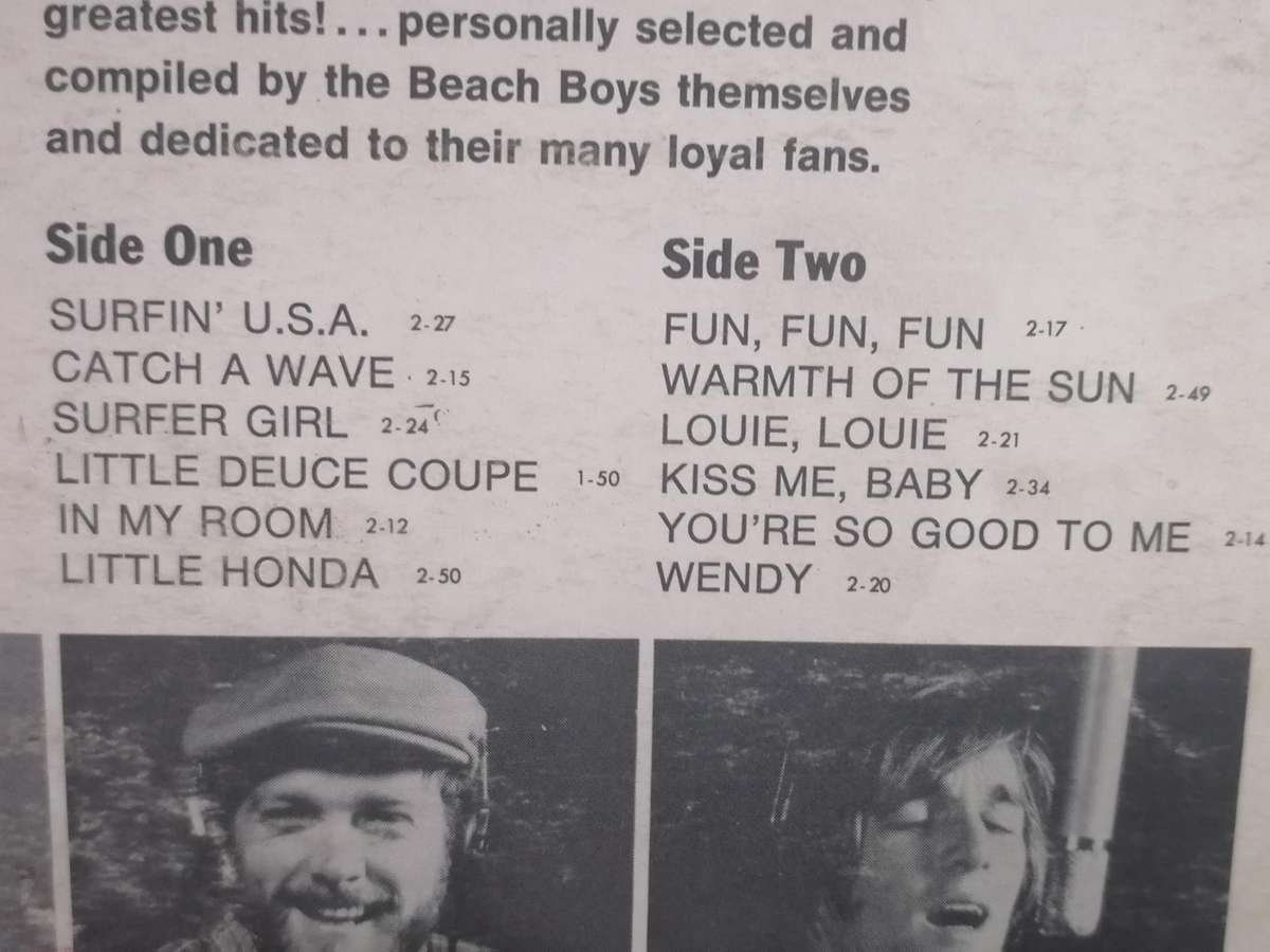 Best of the Beach Boys, vinyl very good.