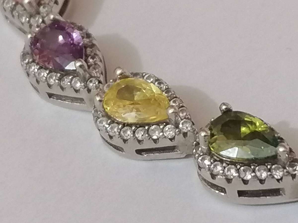 Stunning quality colour stone bracelet, sterling silver, 12.4 grams..