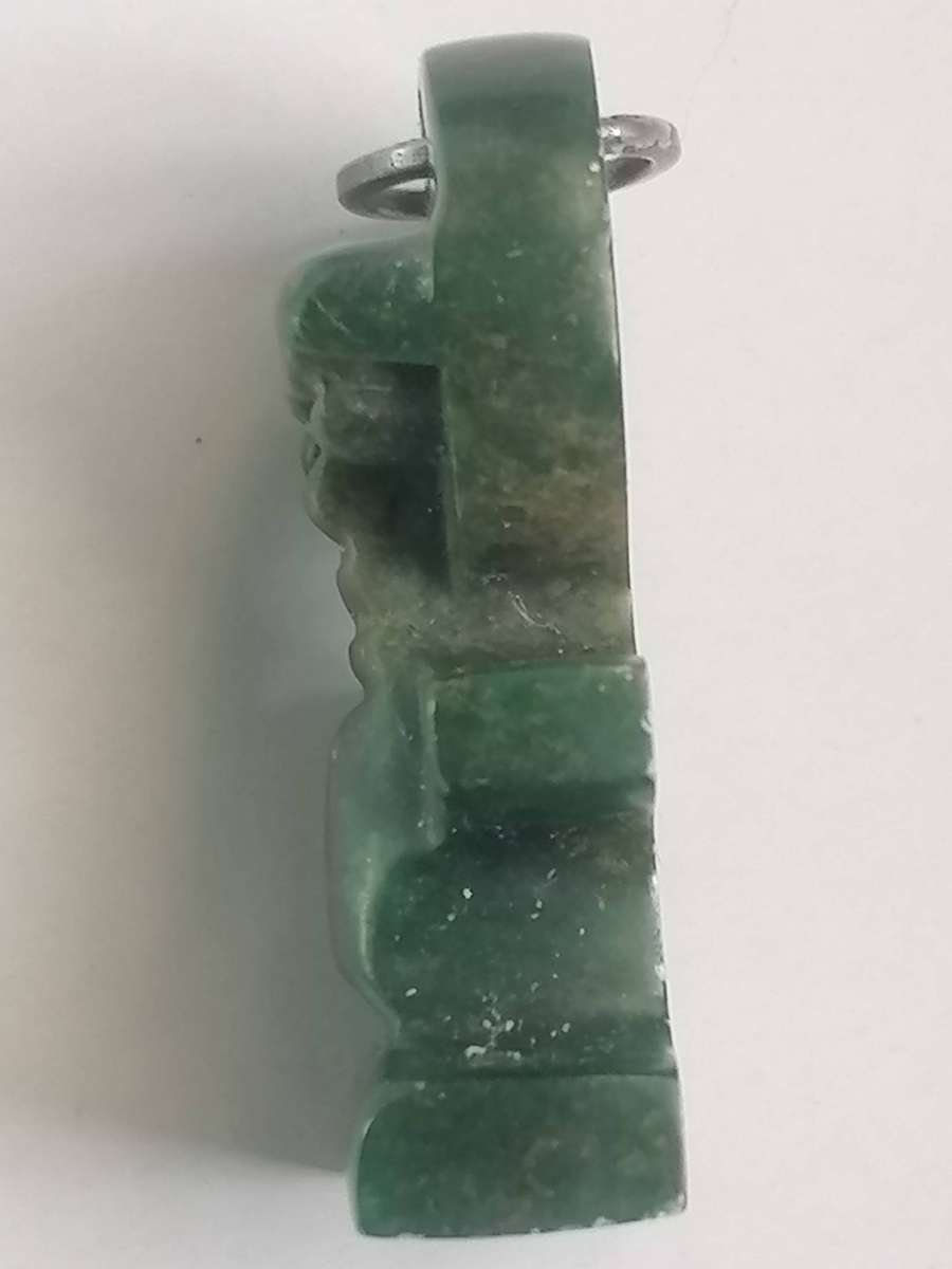 Rare Vinitage Baberton Verdite (Jade) hand carved figure (Silver ring).