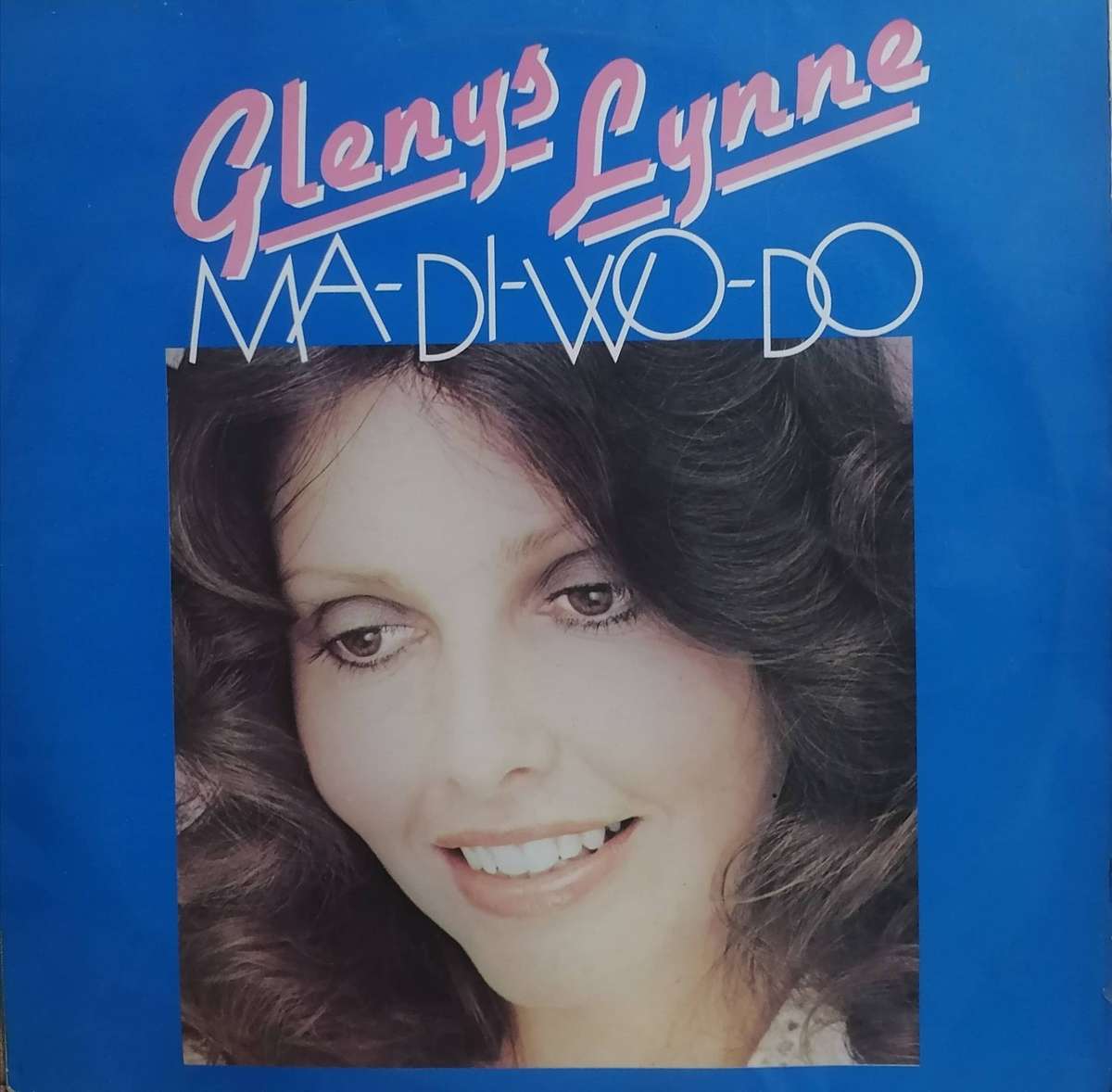 4x Glenys Lynne albums, vinyl's very good.
