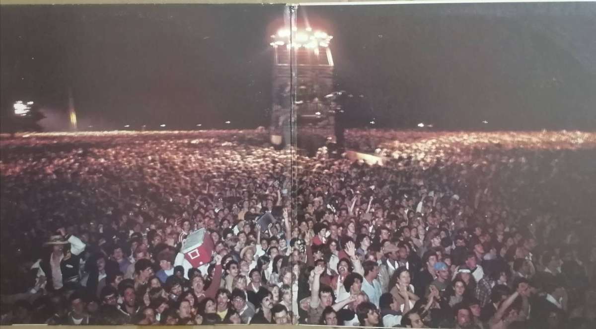 Simon and Garfunkel Historic reunion Central Park, double album, vinyl's very good+.