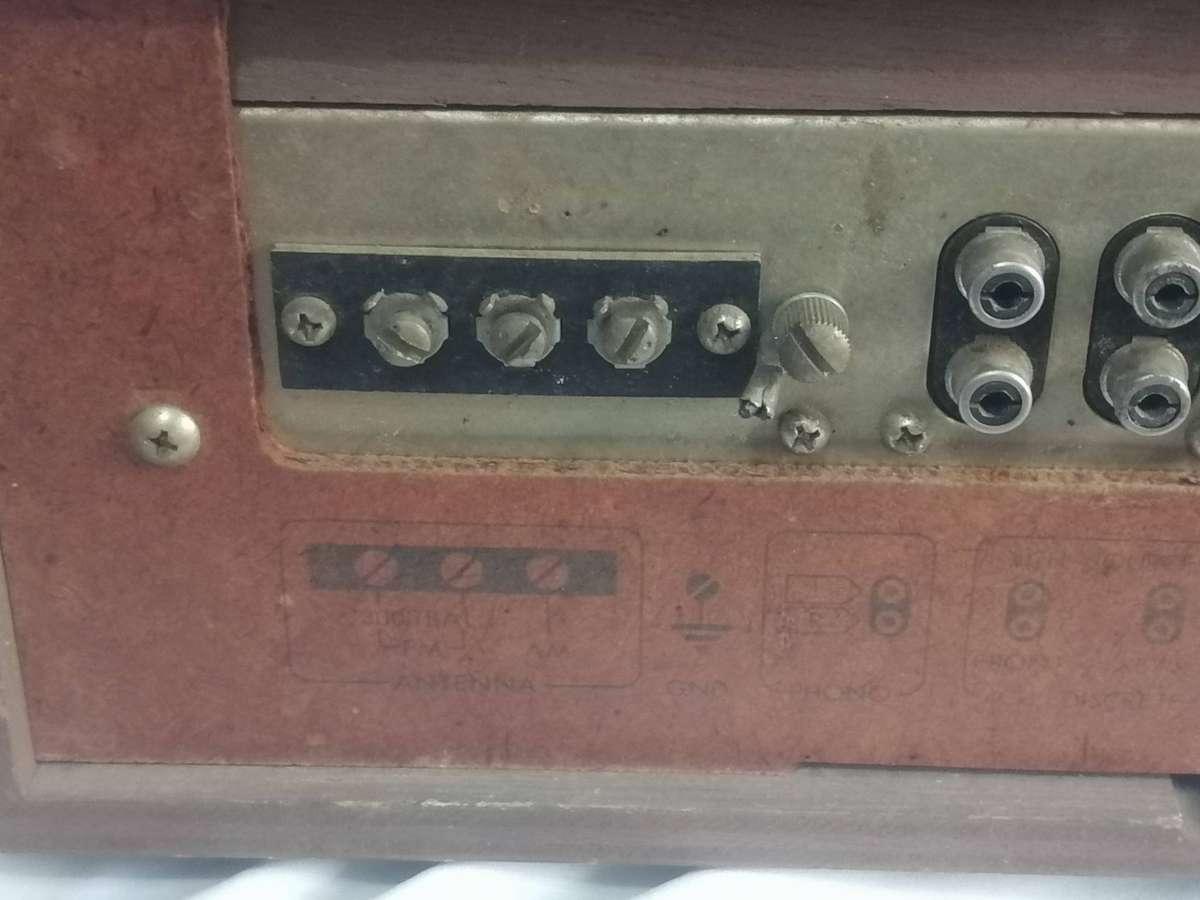 Quality, vintage Pioneer Amplifier, channel stereo system in very good working condition.