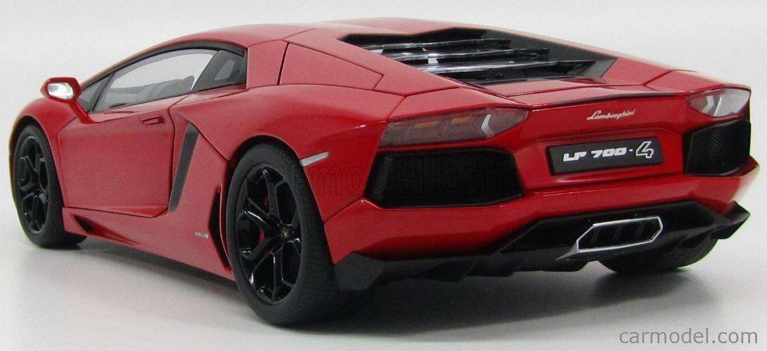 LAMBORGHINI - AVENTADOR LP700-4- AUTOART