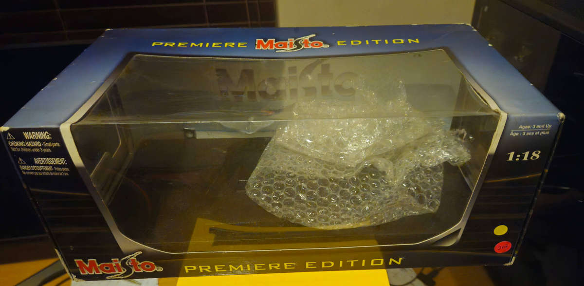 Mercedes-Benz SLR McLaren- 1/18