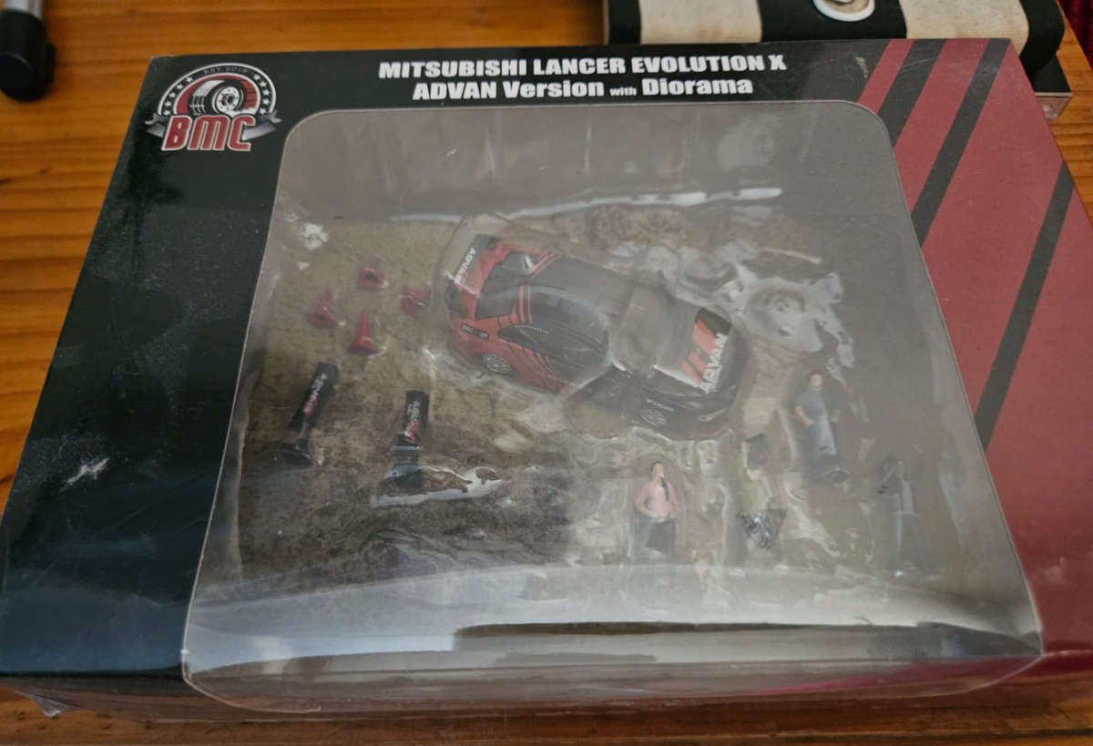 Mitsubishi Lancer Evolution X Diorama - 1/64