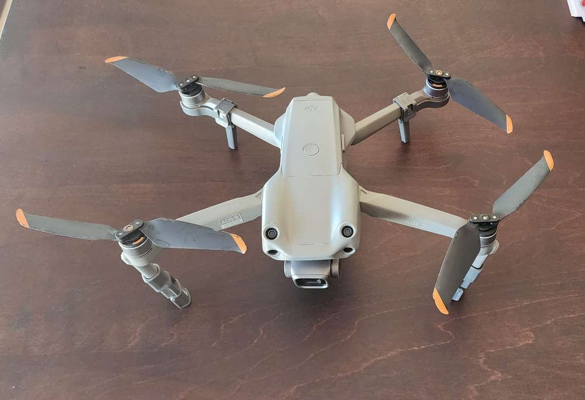 DJI Mavic Air 2s Flymore combo