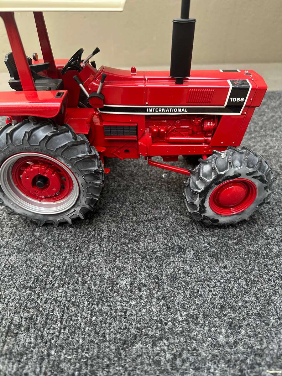DINKY TOYS