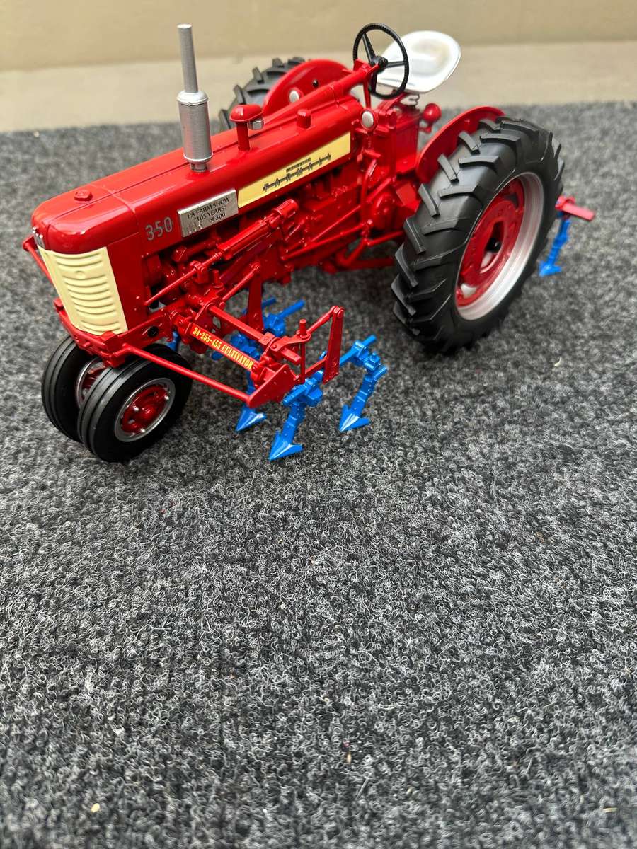 DINKY TOYS