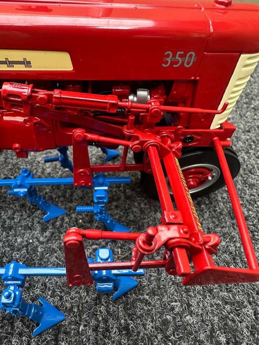 DINKY TOYS
