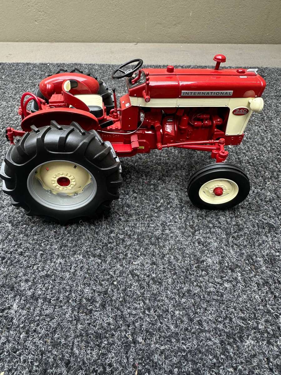 DINKY TOYS