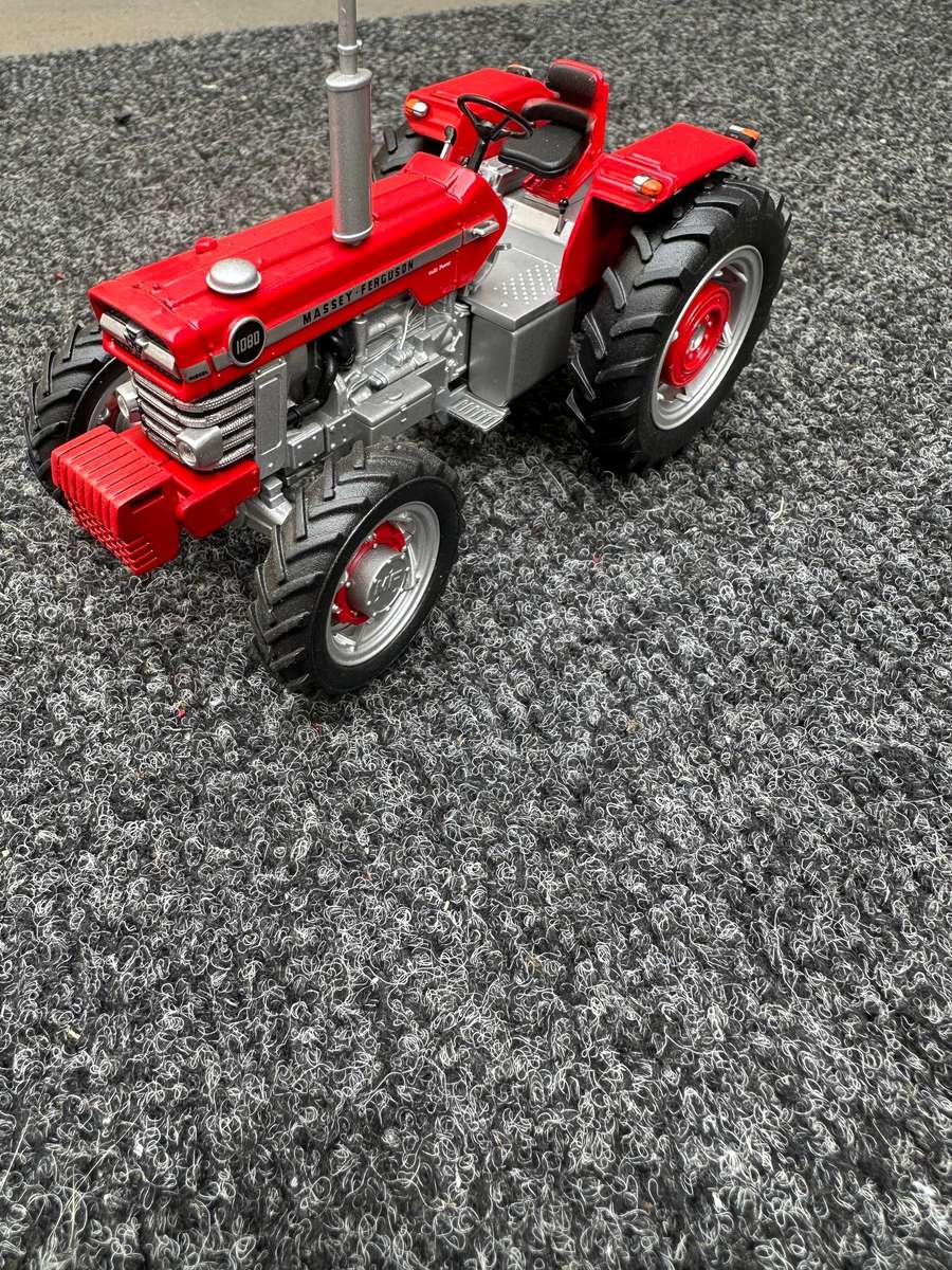 DINKY TOYS