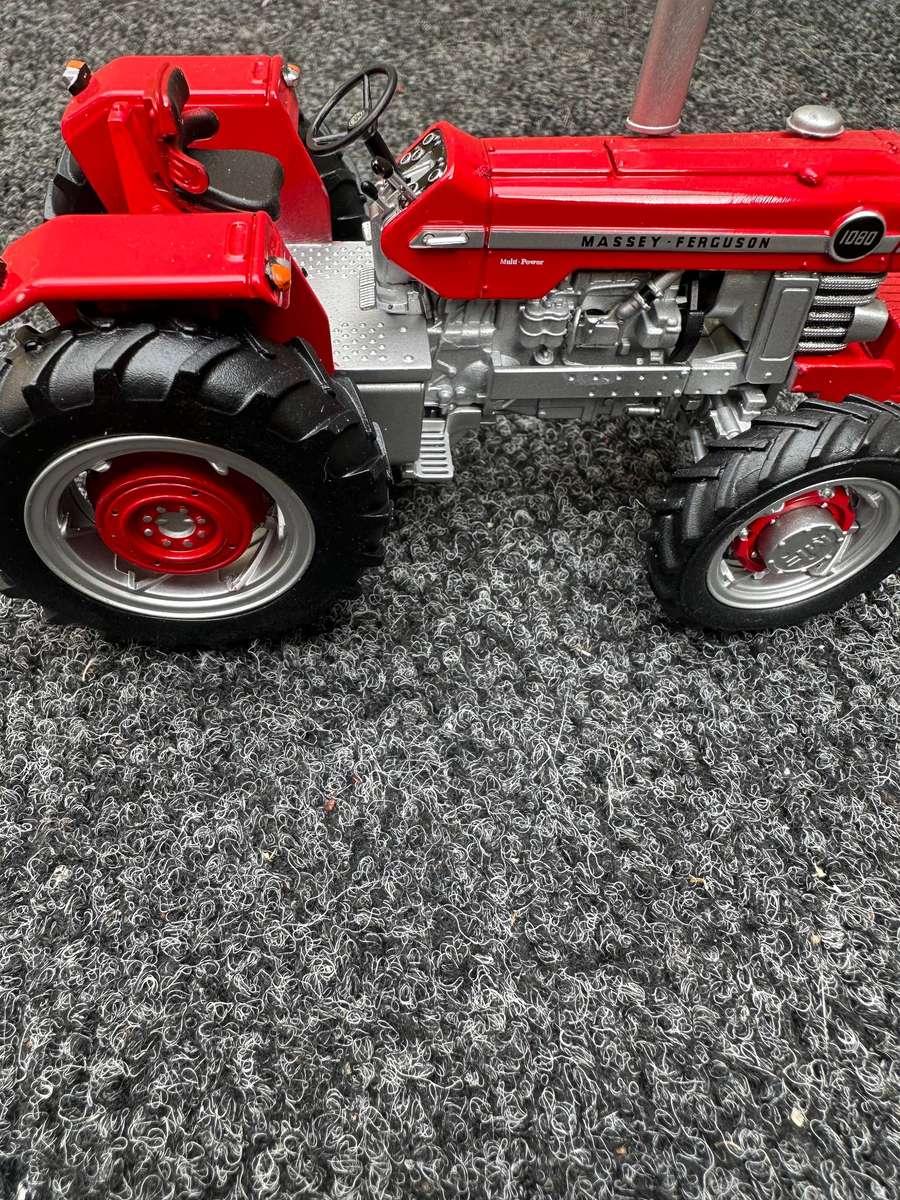 DINKY TOYS