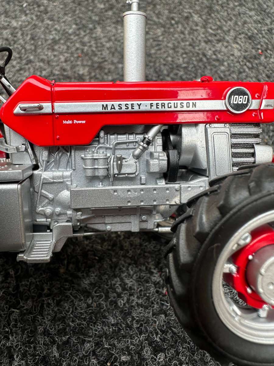 DINKY TOYS