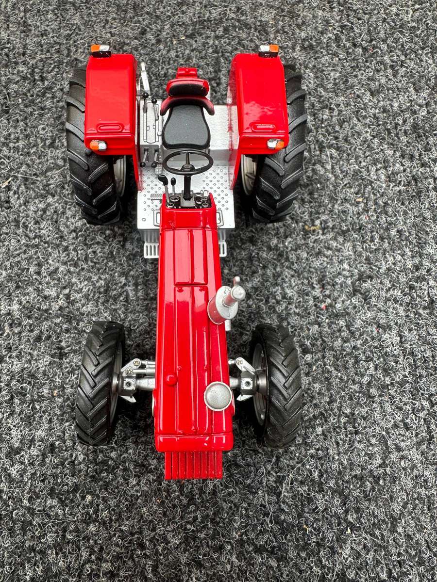 DINKY TOYS