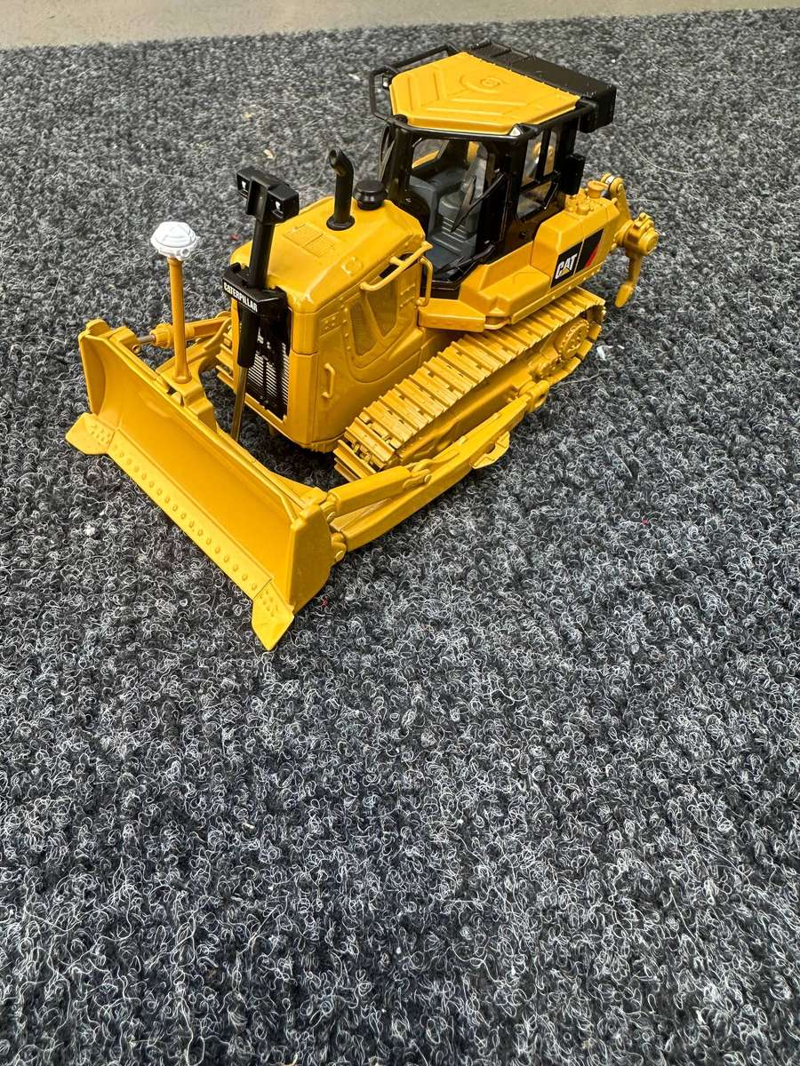 DINKY TOYS