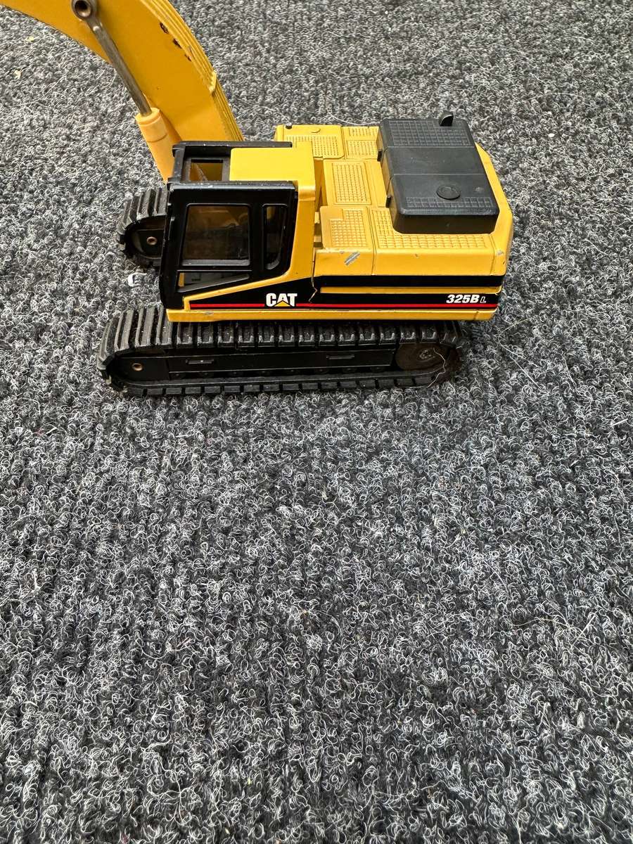 DINKY TOYS
